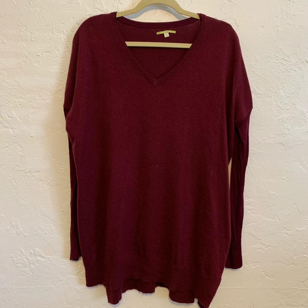 EUC Gianni Bini Burgundy Sweater